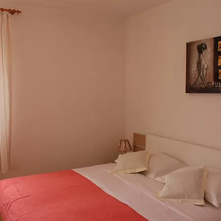 Lägenhet Apartman Agata *